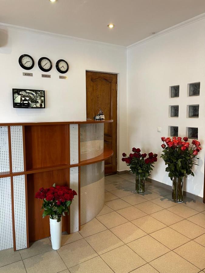 Gusarskiy Hotel And Apartment Κίεβο Εξωτερικό φωτογραφία