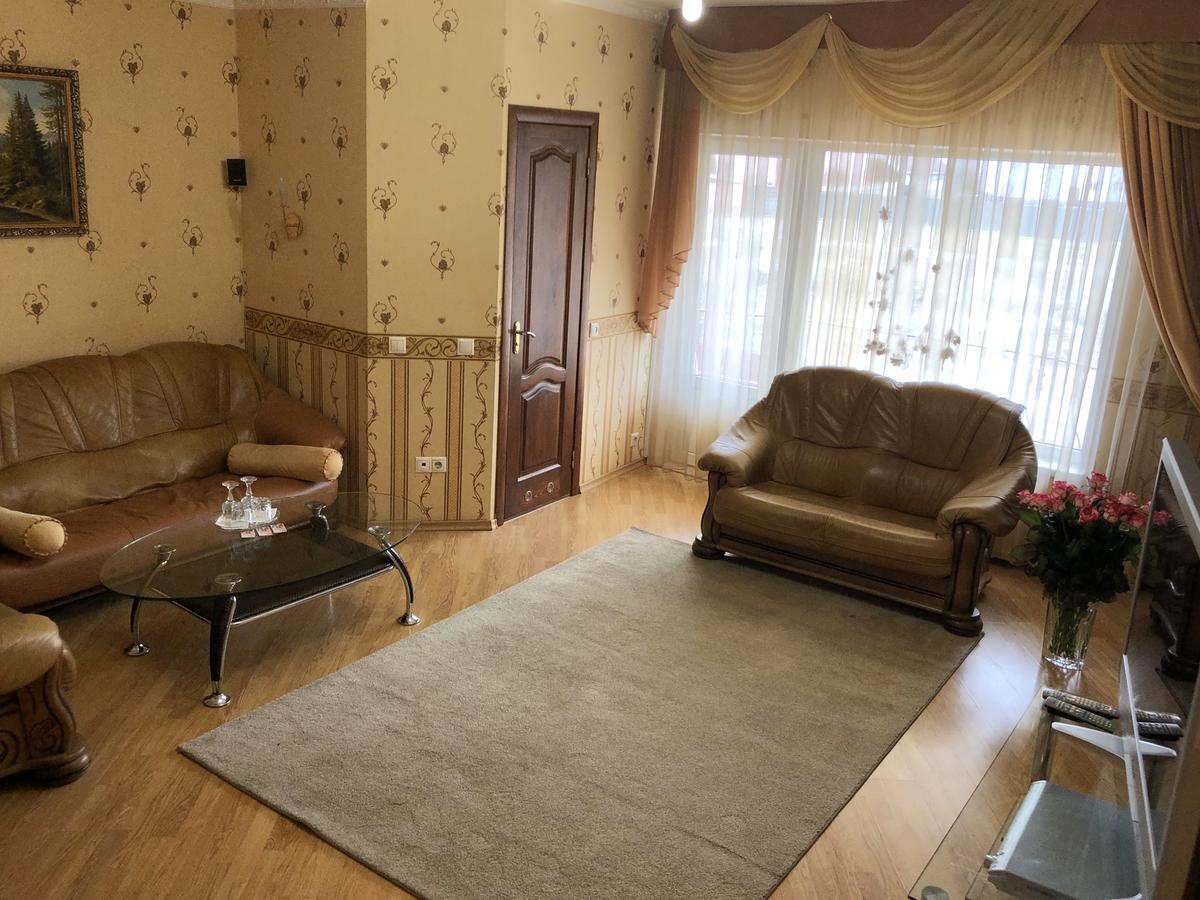 Gusarskiy Hotel And Apartment Κίεβο Εξωτερικό φωτογραφία